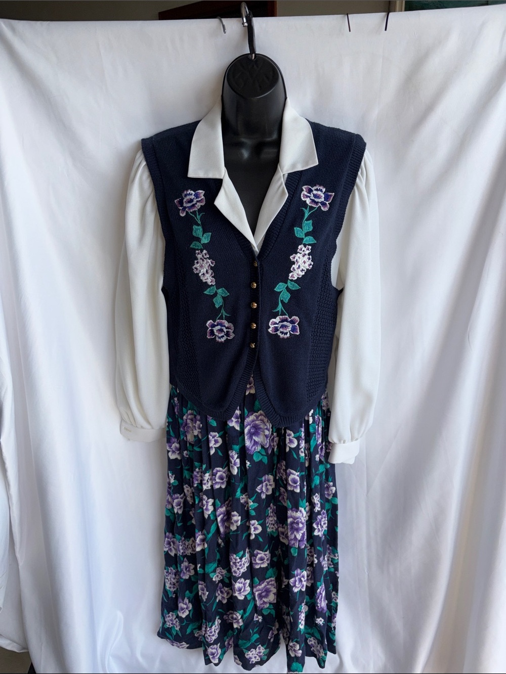 Vintage 90’s Leslie Fay Floral Print Dress with matching embroidered vest union